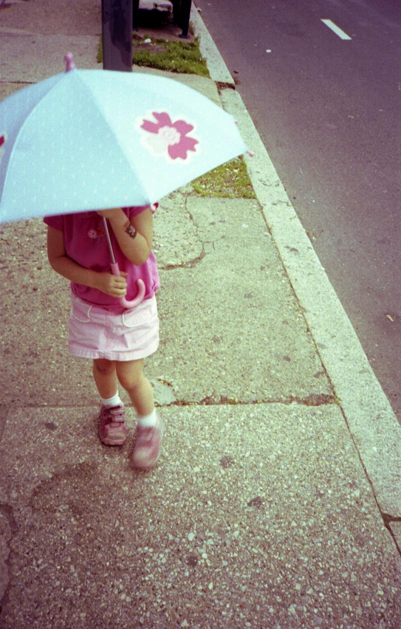 umbrella kid